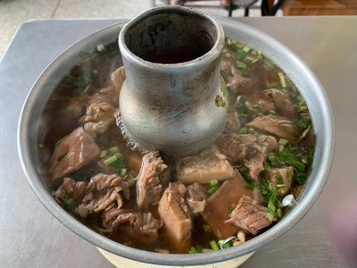 เกาเหลาหม้อไฟเนื้อ