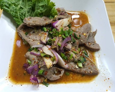 อาหาร หรือ เครื่องดื่ม