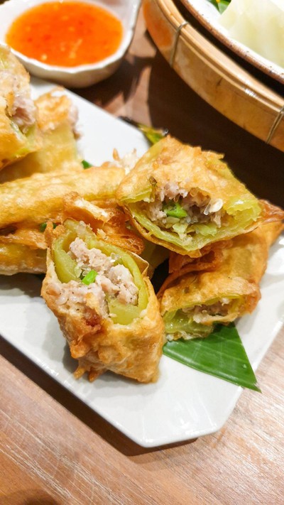 พริกยัดไส้ทอด