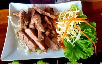 คอหมูย่าง