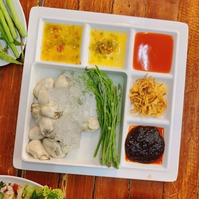 หอยนางรมทรงเครื่อง