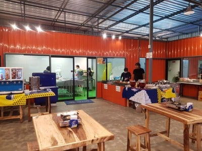 บรรยากาศ อิ่มจุก ชาบู&หมูกระทะ บางแสน