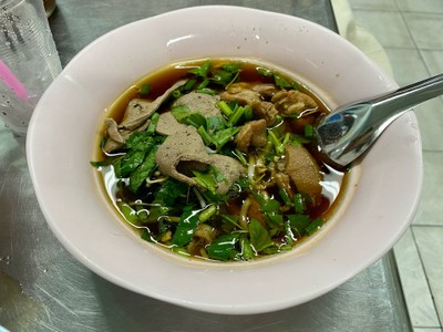 ก๋วยเตี๋ยวหมูน้ำแดง