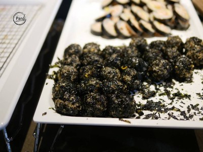 อาหาร หรือ เครื่องดื่ม