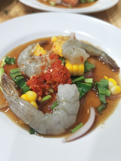 ยำกุ้งสดปลาร้า