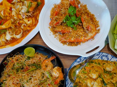 อาหาร หรือ เครื่องดื่ม