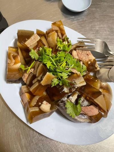 ขาหมูเย็น