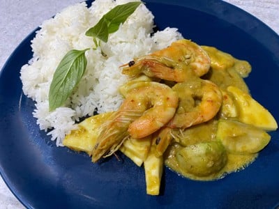 แกงเขียวหวานไก่แห้ง