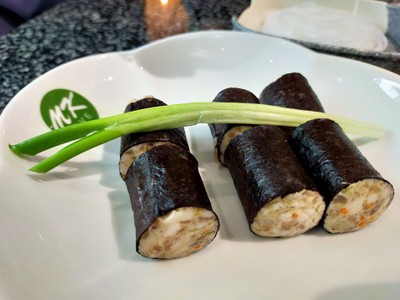 หมูพันสาหร่าย