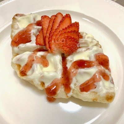 White chocolate strawberry