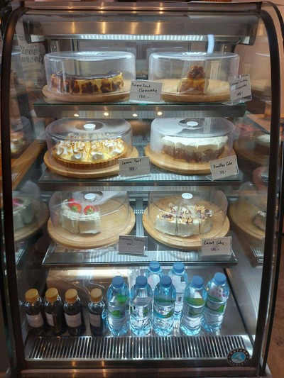 อาหาร หรือ เครื่องดื่ม