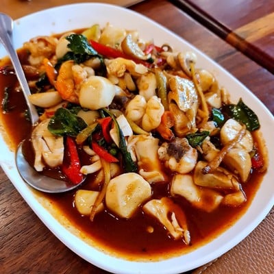 อาหาร หรือ เครื่องดื่ม