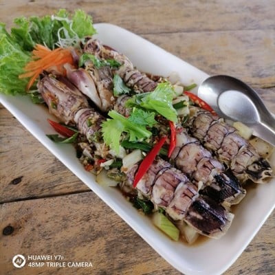 กั้งผัดพริกไทยดำ