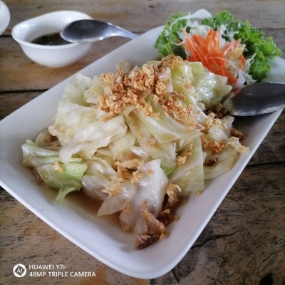 กะหล่ำปลีผัดน้ำมันหอย