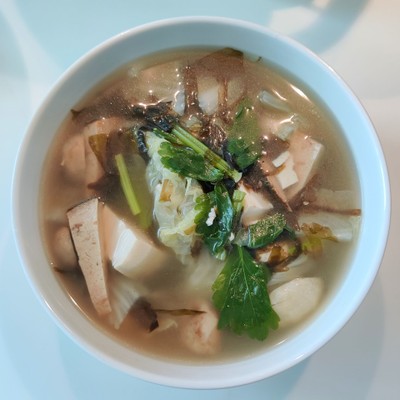 แกงจืดเต้าหู้สาหร่าย