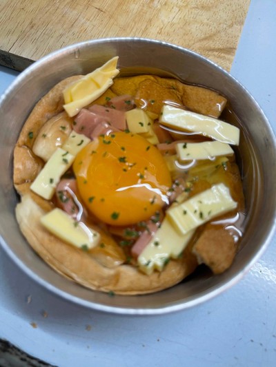 วิธีทำ Egg & Bologna cup ไข่กับบาโลนาในถ้วยขนมปัง วิธีทำ Egg & Bologna cup ไข่กับบาโลนาในถ้วยขนมปัง
