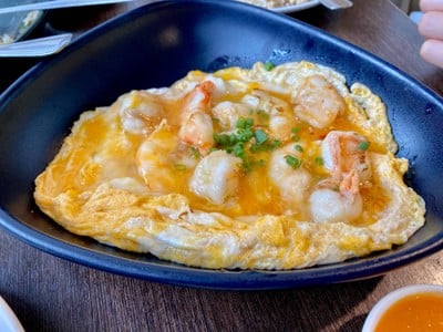 เมนูของร้าน เฮียให้ HERE HAI เอกมัย