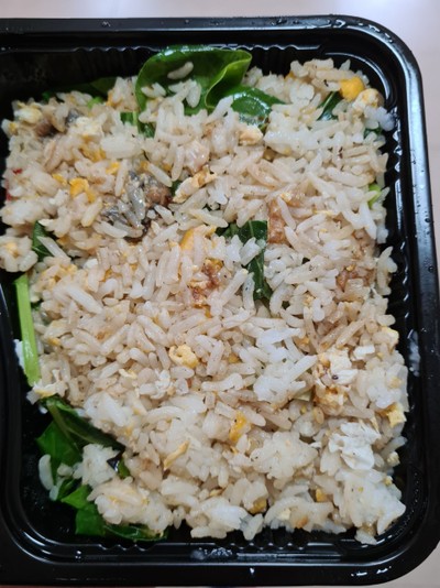 ข้าวผัดคะน้าปลาเค็ม