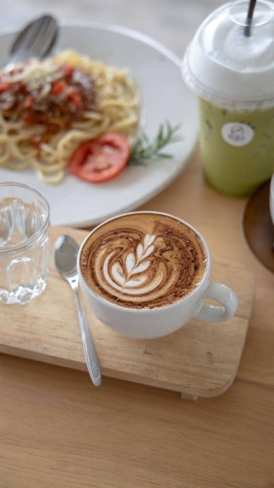 Elely Cafe' Mae Ping Bistro