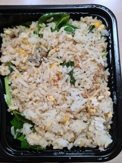 ข้าวผัดคะน้าปลาเค็ม