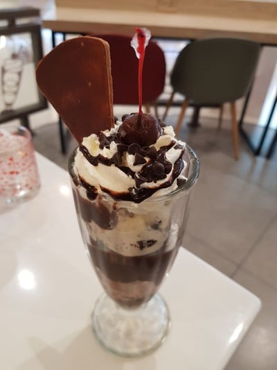 อาหาร หรือ เครื่องดื่ม