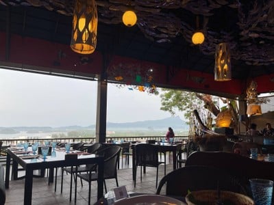 Lae Lay Grill แล เล กริล  Lae Lay Grill แล เล กริล