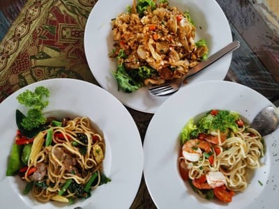 อาหาร หรือ เครื่องดื่ม