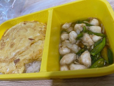 ข้าวปูผัดพริกขี้หนูสวน + ไข่เจียว (2-4)