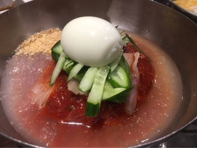 Dong E สุขุมวิทพลาซ่า