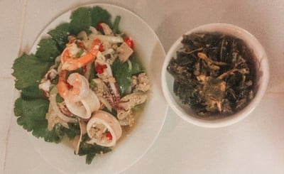 อาหาร หรือ เครื่องดื่ม