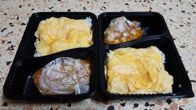 ข้าวกุ้งผัดพริกขี้หนูไข่นุ่ม