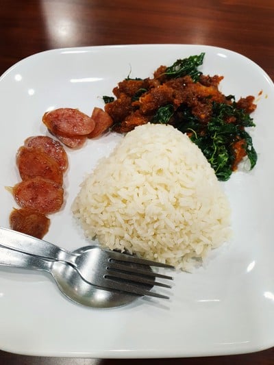 ข้าวราดแกง