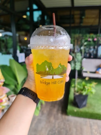 เมนูของร้าน Bridge Hill Cafe