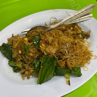 ผัดซีอิ้วหมูนุ่มใส่ไข่