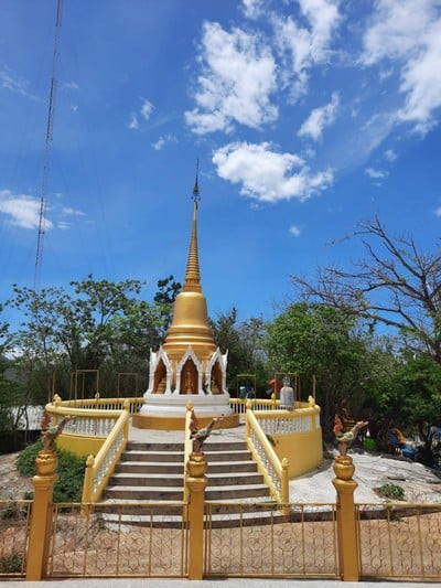 วัดเก่าเขาน้อย ปากน้ำปราณ