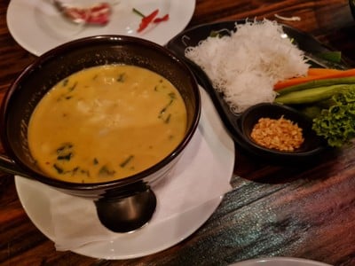 แกงปูหมี่หุ้น