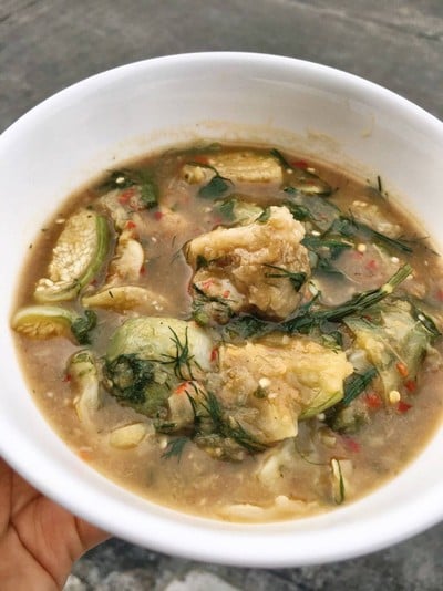 แกงอ่อมกระดูกอ่อนหมูผักเยอะๆ แกงอ่อมกระดูกอ่อนหมูผักเยอะๆ