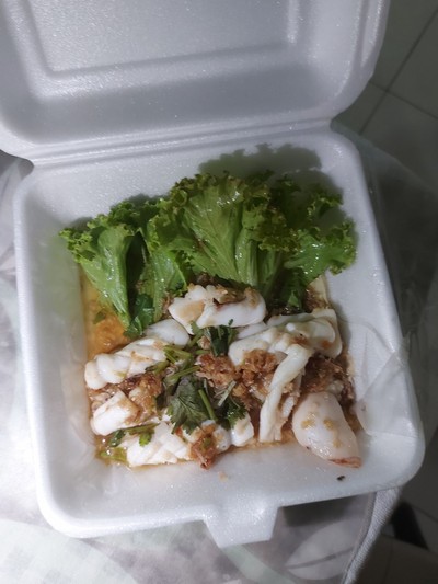 ปลาหมึกทอดกระเทียม