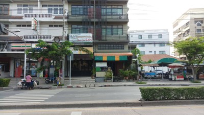 หน้าร้าน