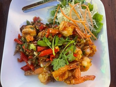 กุ้งผัดพริกเกลือ