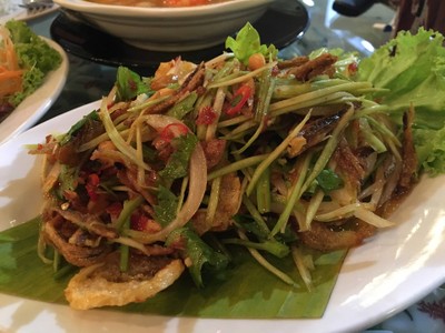 ยำสามกรอบ