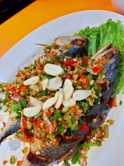 ปลาทูผัดพริกเกลือ