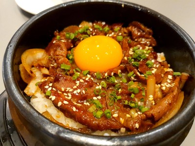 ข้าวหน้าเนื้อบุลโกกิ