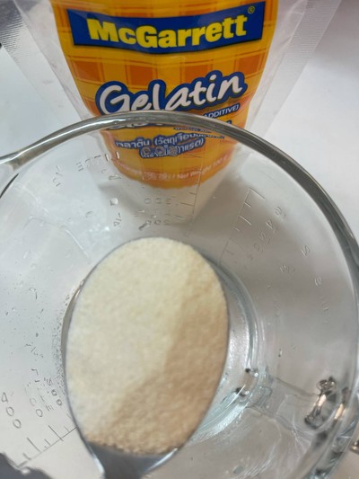 วิธีทำ Coffee & Milk Jelly With Matcha Latte วิธีทำ Coffee & Milk Jelly With Matcha Latte