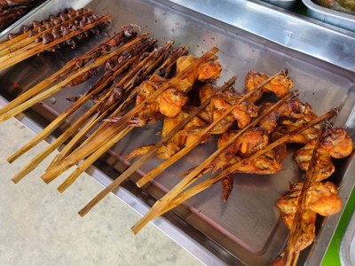 อาหาร หรือ เครื่องดื่ม