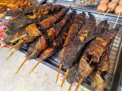 อาหาร หรือ เครื่องดื่ม