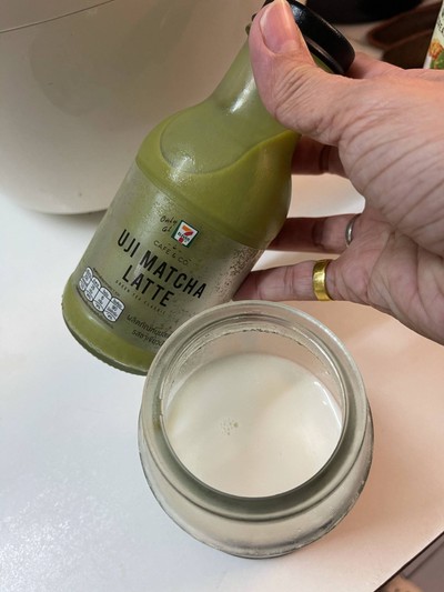 วิธีทำ Coffee & Milk Jelly With Matcha Latte วิธีทำ Coffee & Milk Jelly With Matcha Latte