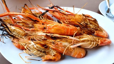 กุ้งแม่น้ำเผา 12-14 ตัวโล
