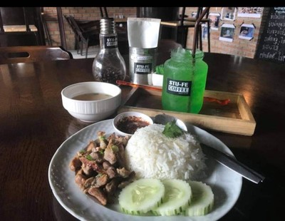 ข้าวหมูย่าง