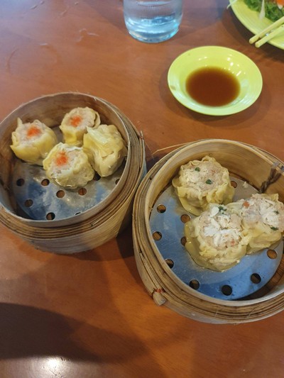ไม่มีลูกค้าในร้าน แต่พนักงานก็ยัง ลืมออเดอร์ สั่งก๋วยเตี๋ยวได้ของเร็วค่ะ แต่ลืมข
